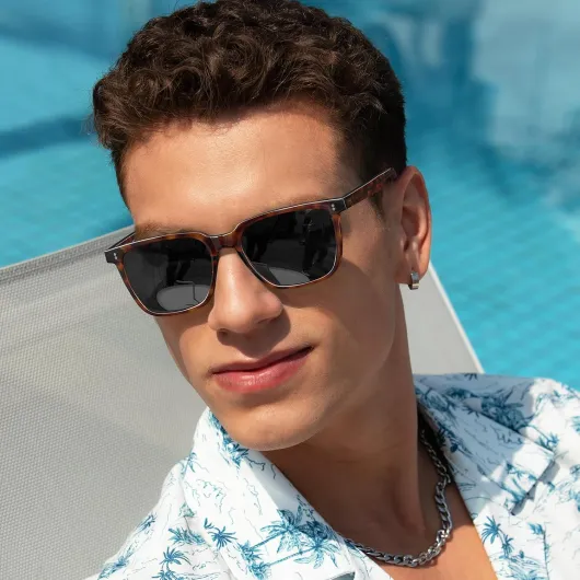Lunettes de soleil polarisées pour homme - Cadre carré en acétate - Style rétro - Largeur des verres : 53 mm - Avec protection UV A, B et C L26 Café Écaille, Lentilles Grises