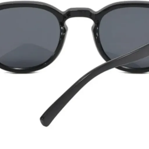 Test Marco Moretti Rivera Original : des lunettes UV400 qui font le job, mais ambiance cheap et gros doute sur la marque