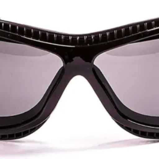 Test OCEAN Terre de Feu : des lunettes de sport nautique qui flottent mais pas sans défauts